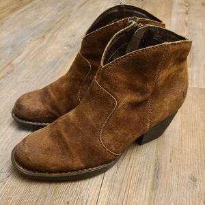 Born Boots Women’s 7M Ankle Booties Brown Leather Handcrafted Block Heels D89726